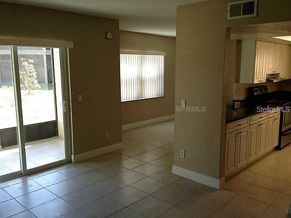 4th image of 9831 Barley Club Dr APT 6