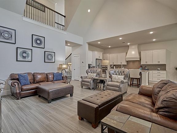 3rd image of 106 Mallard Creek Ct