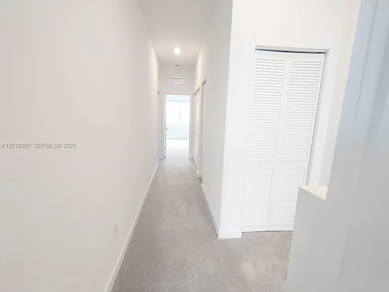 535 SE Rivergrass St #535 — Photo 12