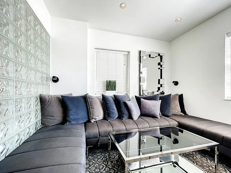Ocean Dr — Photo 12