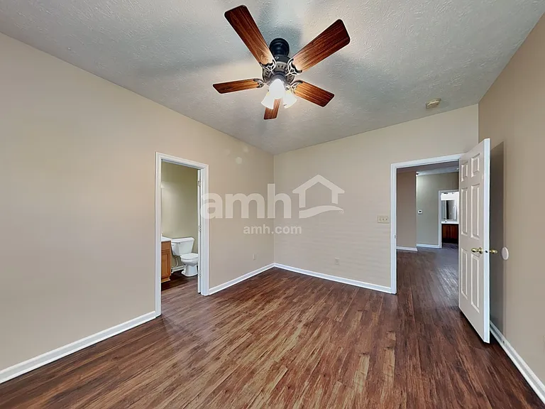 11723 Rossmore Dr — Photo 12