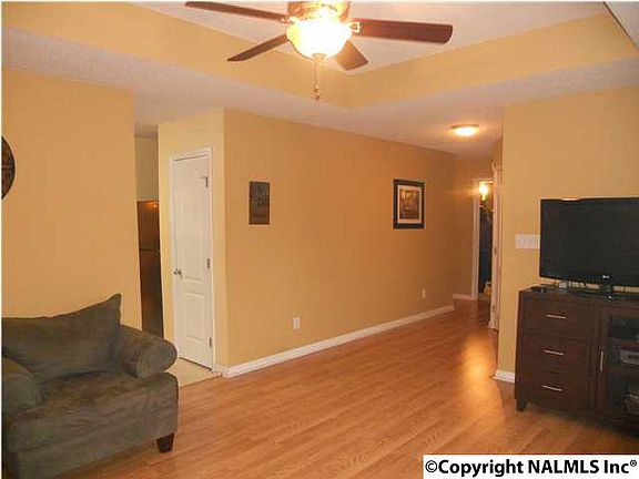 5th image of 133 Sandy Hollow Dr NW