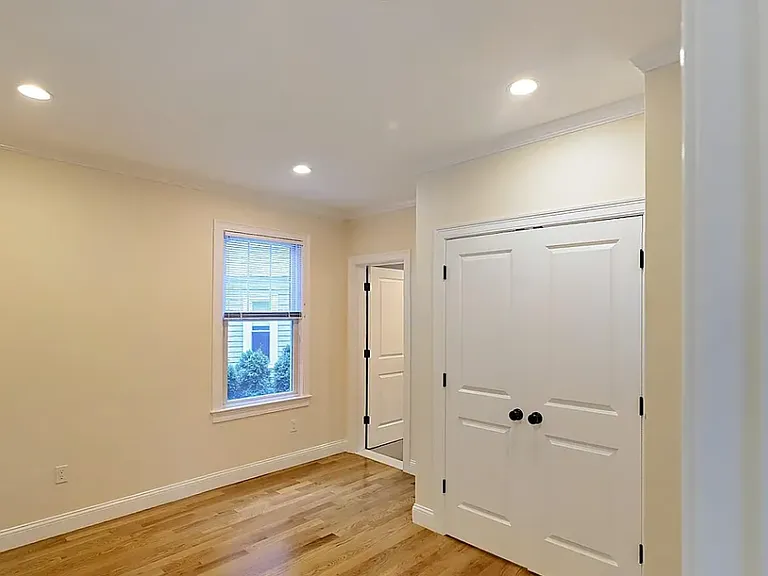 119 Westbourne Ter #2 — Photo 15
