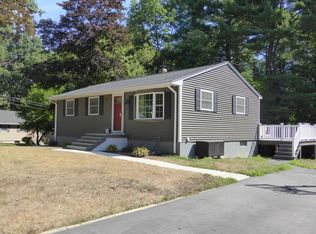6 Hickory Ln, Burlington, MA 01803