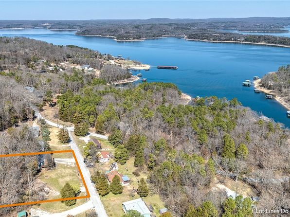 19033 Pinecrest Ln, Rogers, AR 72756