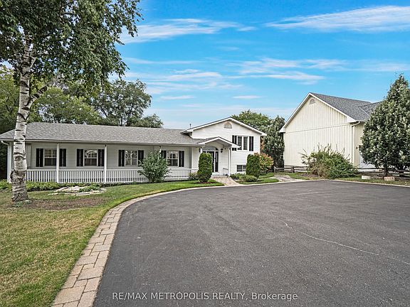 2nd image of 1872 Appleview Rd