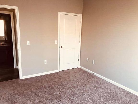 5th image of 1375 Park 33 Blvd APT 1202