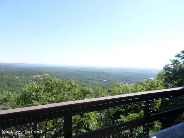 276 Overlook Way, Tannersville, PA 18372