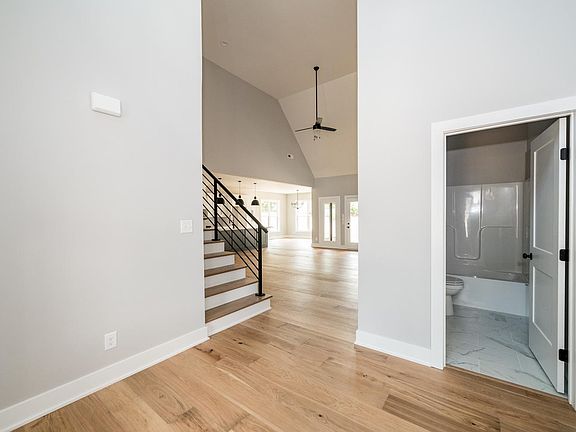 2nd image of 138 Bentley Grove Way