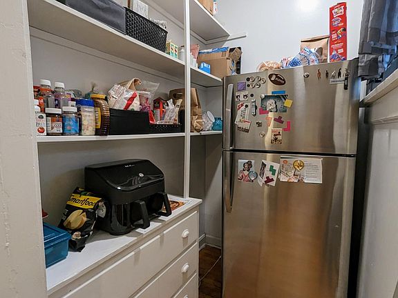 4th image of 3011 W Logan Blvd #3
