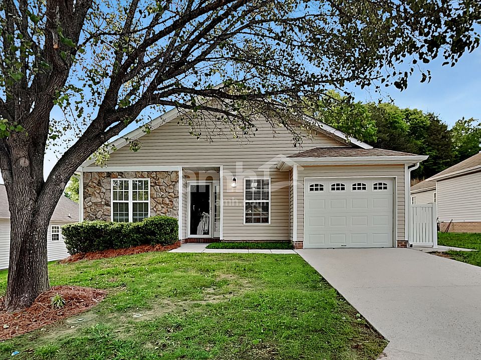 1st image of 155 Bristol View Cir