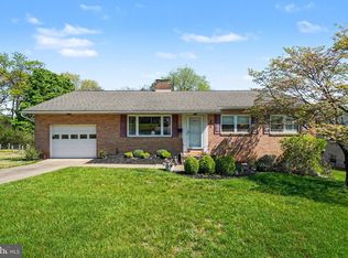 3870 Dawn Mar St, Harrisburg, PA 17111