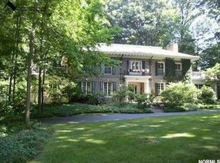 2961 N Woodland Rd, Cleveland Heights, OH