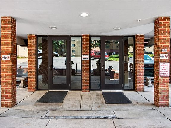 2nd image of 5 Bayard Rd APT 618