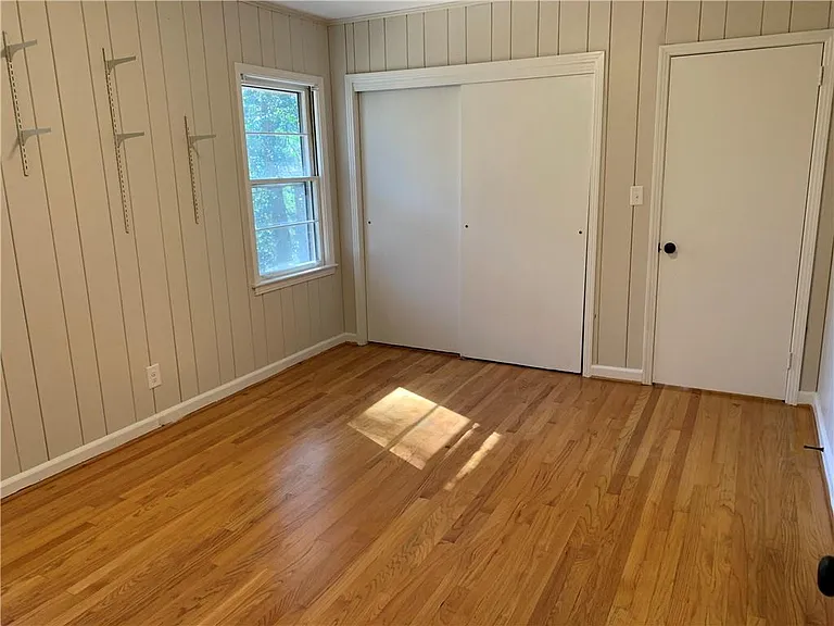 1203 Biltmore Dr NE — Photo 8