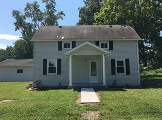 824 Washington St, Saint Libory, IL 62282