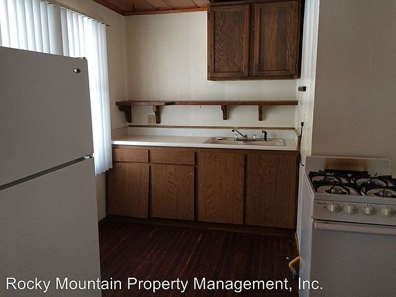 3rd image of 24 Idlewild Ln APT 2