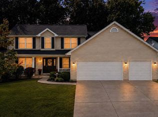 903 Indian Rock Ct, Wentzville, MO 63385