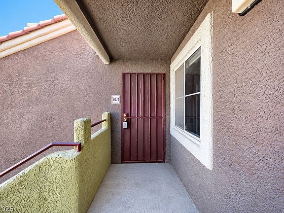 4th image of 7950 W Flamingo Rd Unit 2071