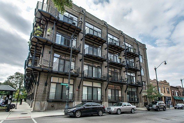 1st image of 2735 W Armitage Ave #38