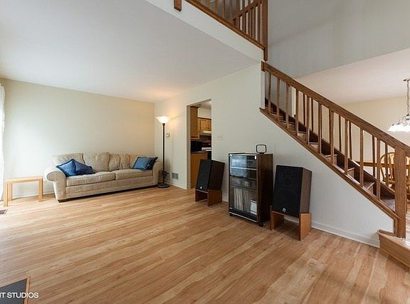 2nd image of 57 S Stonington Dr