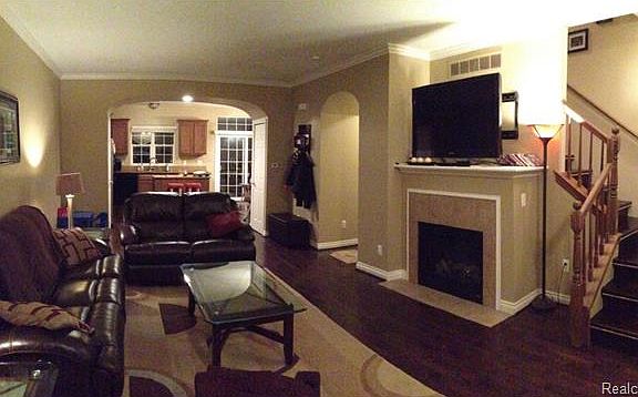 3rd image of 6033 Windemere Ln