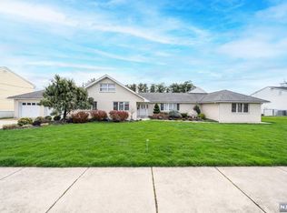 40 Caldwell Ave, Saddle Brook, NJ 07663