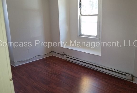 4th image of 32 N 3rd Ave APT 4