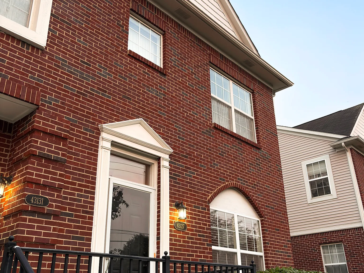 2 bed, 2.5 bath, 1446 sqft, $2,200 — Photo 4