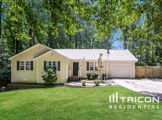 979 Honeysuckle Trl, Winder, GA 30680