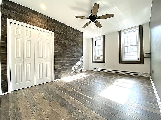 3rd image of 289 Herkimer St Floor 1