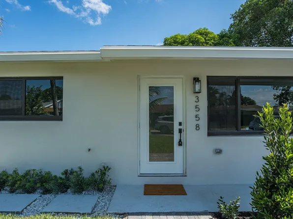 3558 Betty Ann Court E, Palm Beach Gardens, FL 33403