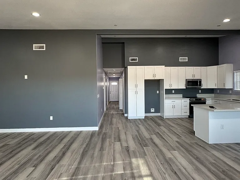 7333 Jimson Ave — Photo 3