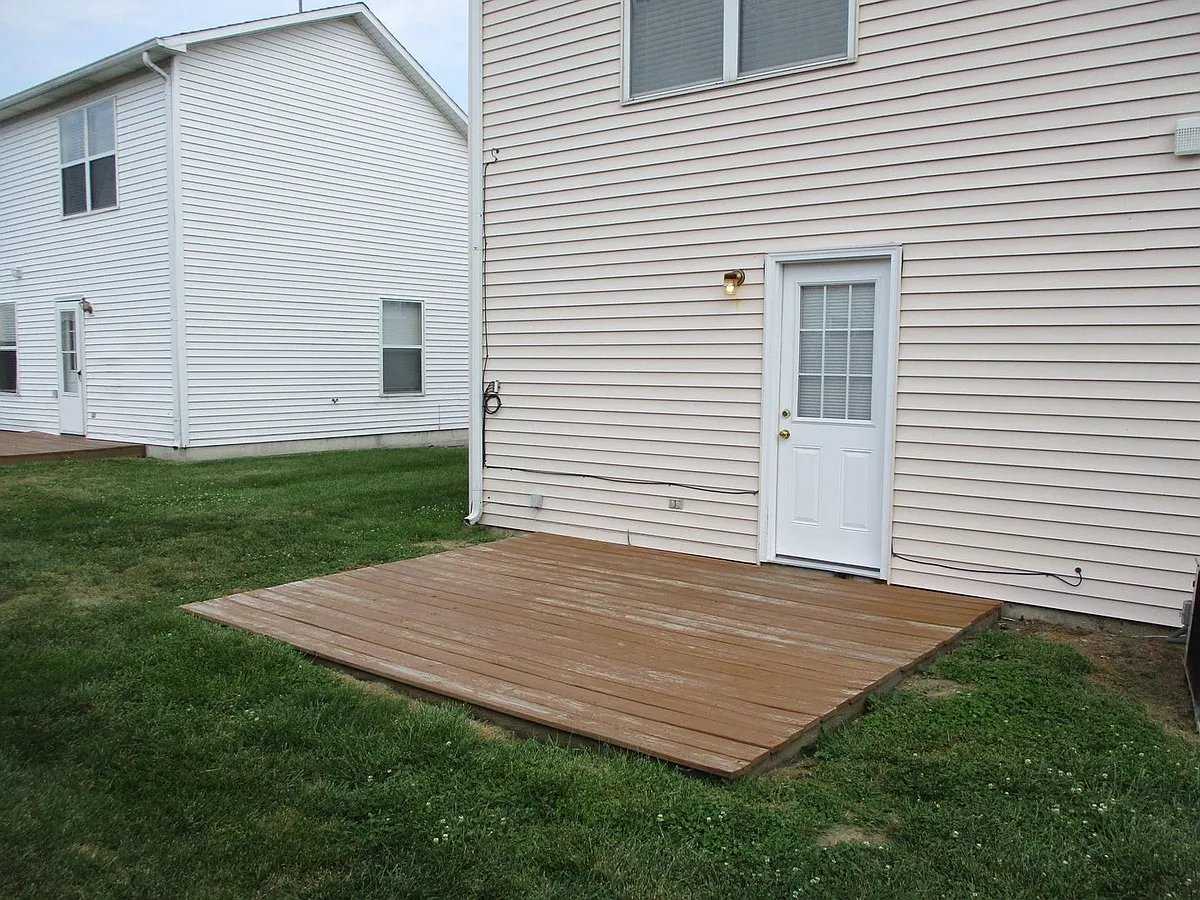 Building Photo - 2412-2414 Calder Ct.