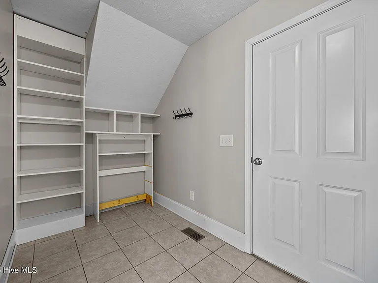 123 Lightwater Dr — Photo 24