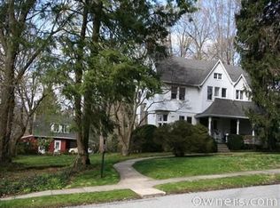 424 Chestnut Ln, Wayne, PA 19087