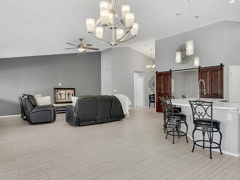 8165 E Smooth Sumac Ln — Photo 3