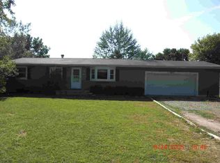 9190 Bernice Dr, Pinckney, MI 48169