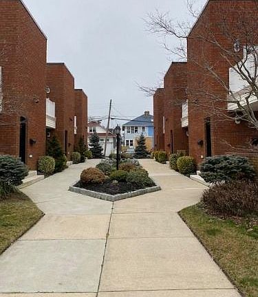 2nd image of 408 Wesley Ave APT 105