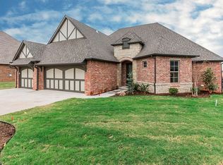 14813 Rochefort Ln, Yukon, OK 73099