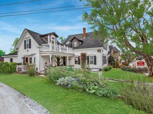 298 Main St, Winter Harbor, ME 04693