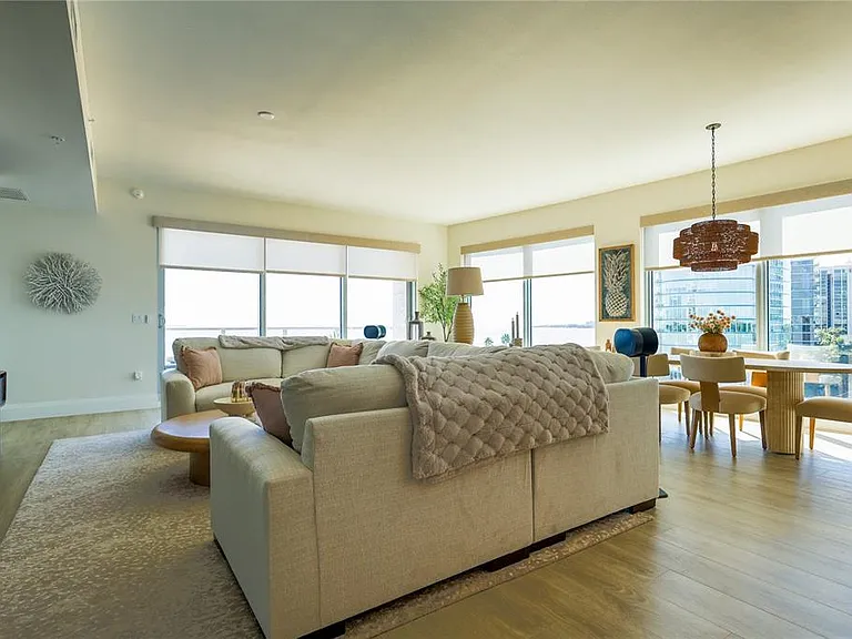 2910 W Barcelona St #604 — Photo 3