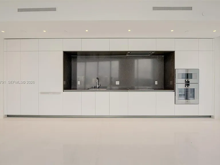 300 Biscayne Boulevard Way #4708W — Photo 5