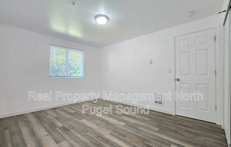 4505 100th St NE #B10 — Photo 10
