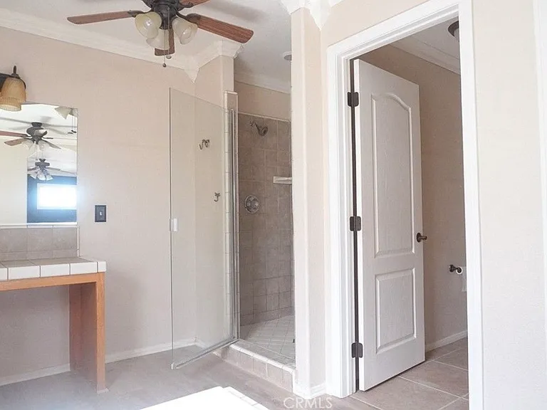 12661 Shorewood Ln — Photo 32