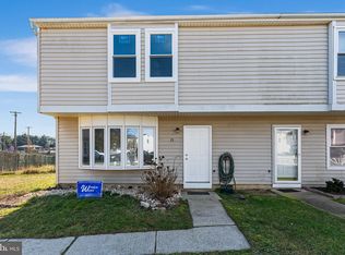 19 Farmhouse Ct, Sicklerville, NJ 08081