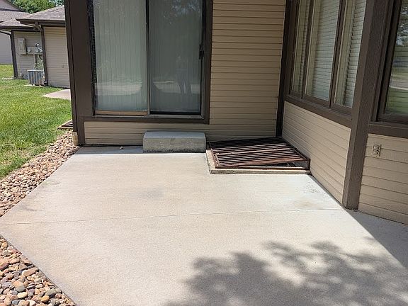 5th image of 12729 E Birchwood Dr