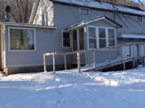 127 Spring St W, Hammond, MN 55991