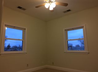 3916 Vernon Ave APT 2R, Brookfield, IL 60513