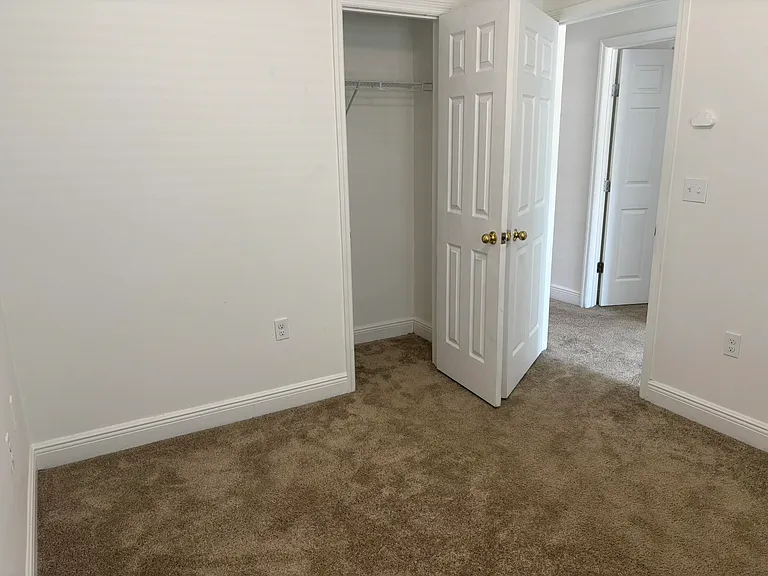 3326 Golden Rain Dr — Photo 16